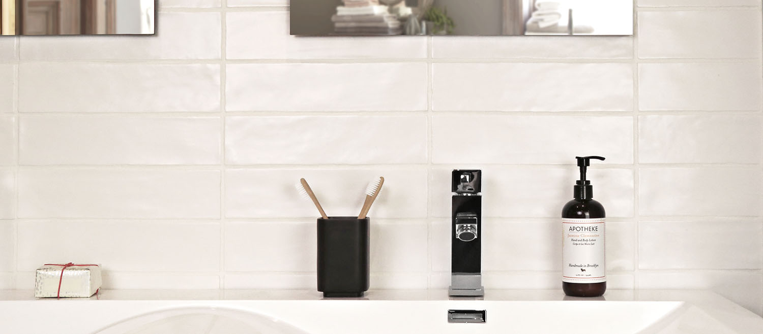 宝石の睡蓮　テクスチャーfoil 英語版 MTG 水蓮の花びら SLD 英語版foil 1枚 MTG 水蓮の花びら