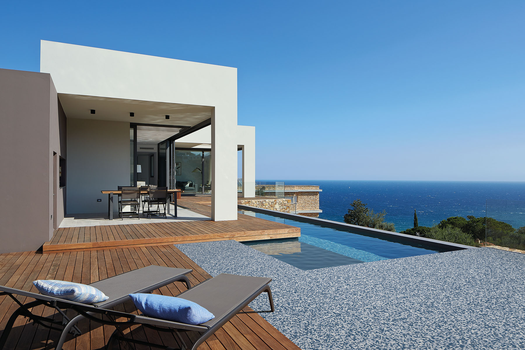 blue and white porcelain mosaic mix for pool tile