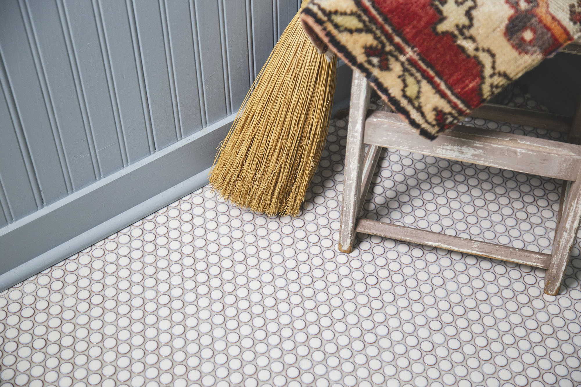 Glazed Pennyround Mosaics – Porcelain Tile | Nemo Tile + Stone, image size:2000x1333